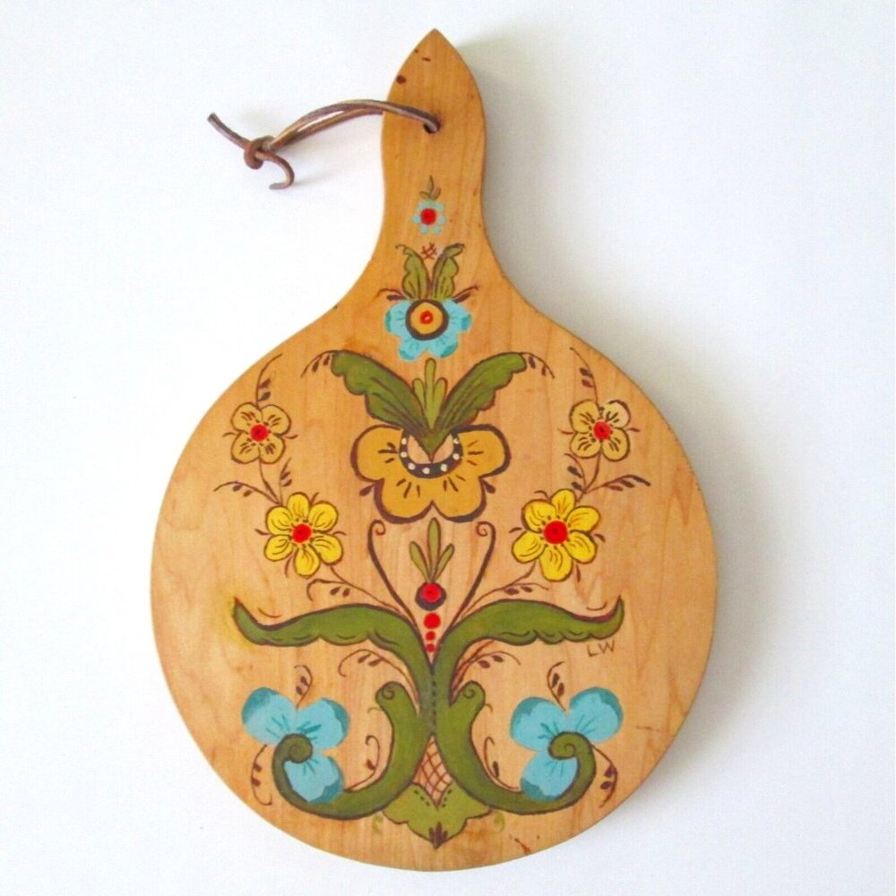 Vintage Hand Painted Wood Cutting Board Round Wall Hanging Floral Dutch Style